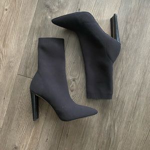 Chic Black Aldo Booties✨🖤